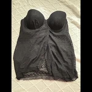 NWOT Merona Swimsuit Top L